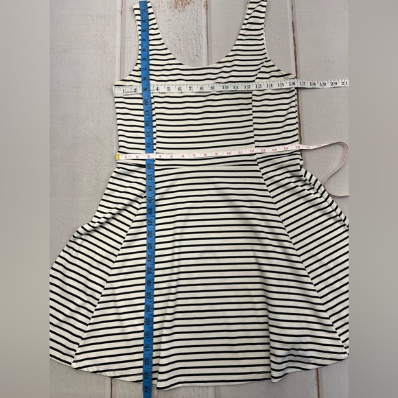 H&M Divided Short, Striped Tank Dress Black and White SIZE 14 - Picture 16 of 17